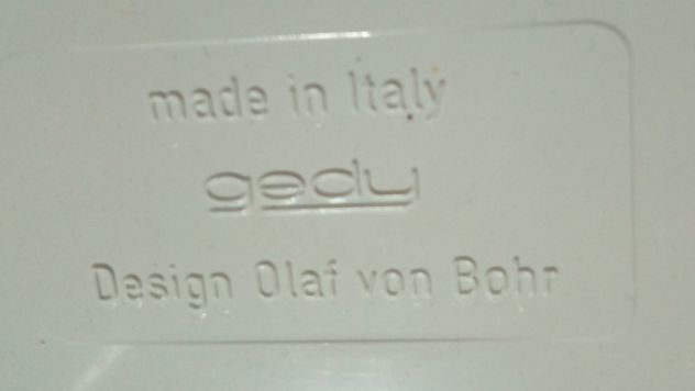 Sgabello o tavolino Gedy Tetra disegnato da Olaf Von Bohr oggetto di designer - Foto 2