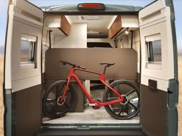 NUOVO BURSTNER CAMPER VAN