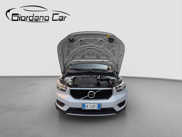 Volvo XC40 T3 Momentum Pro Automatico - Foto 4