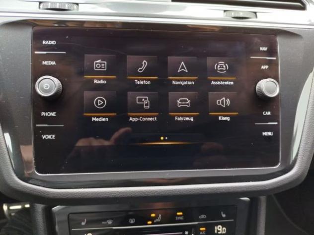 VOLKSWAGEN Tiguan 2.0 TDI 200 CV SCR DSG 4MOTION R-Line R Line rif. 22913947 - Foto 8