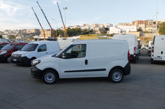 Fiat Doblo Dobl1.6 MJT 90CV S&S PC-TN Cargo - Foto 5