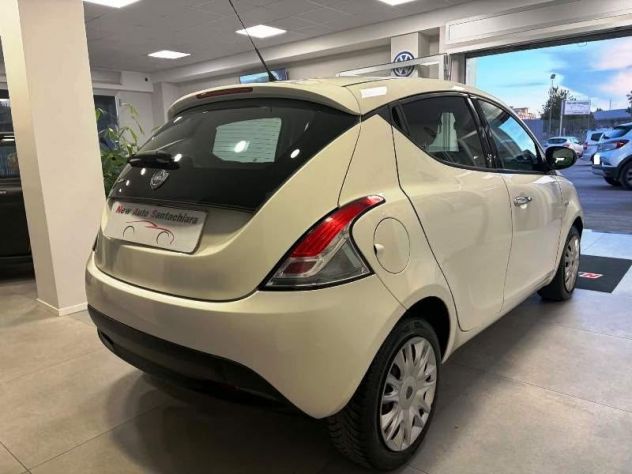 Lancia Ypsilon 1.2 69 CV S&S Gold - Foto 5
