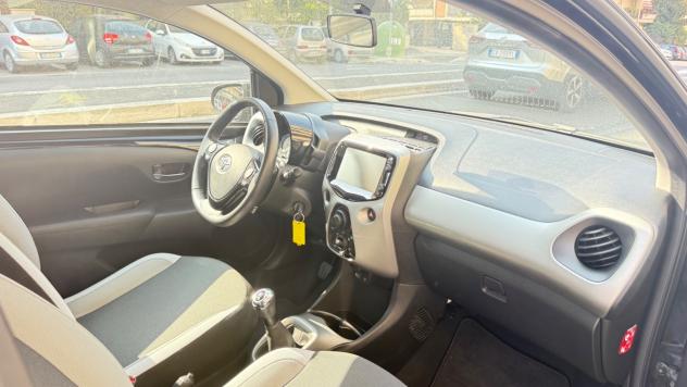 Toyota Aygo 1.0 VVT-i 69 CV 5 porte x-PLAY LED CAR PLAY KAMERA PDC BLUETOOH CERCHI 16 - Foto 10