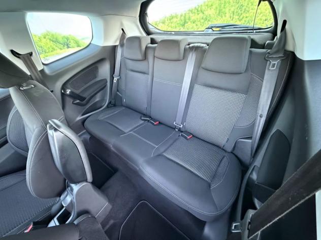 Peugeot 208 1.2 Puretech 82cv 3p Allure 2016 - Foto 8