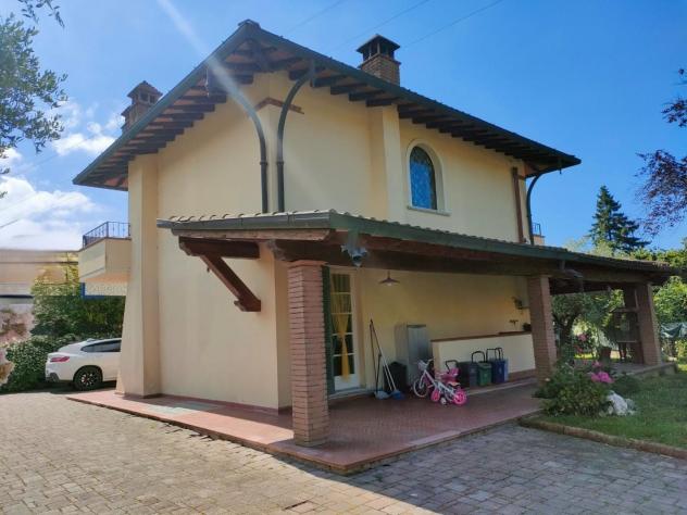 Villa in vendita a Massa 180 mq Rif: 1271274