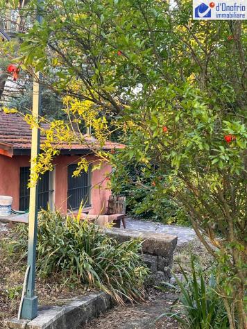 VENDESI IN VINCHIATURO, ALLA CONTRADA CARDARELLE UNA SOLUZIONE ABITATIVA INDIPENDENTE, CON 8000 MQ DI TERRENO - Foto 2