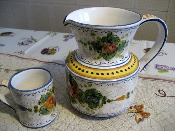 Brocca e tazze in ceramica dipinti a mano - Foto 4