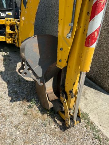TERNA KOMATSU WB 97 R-8 - Foto 5