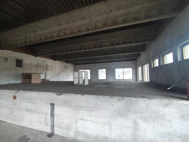 Capannone artigianale in vendita a Marlia - Capannori 1700 mq Rif: 1451338 - Foto 4