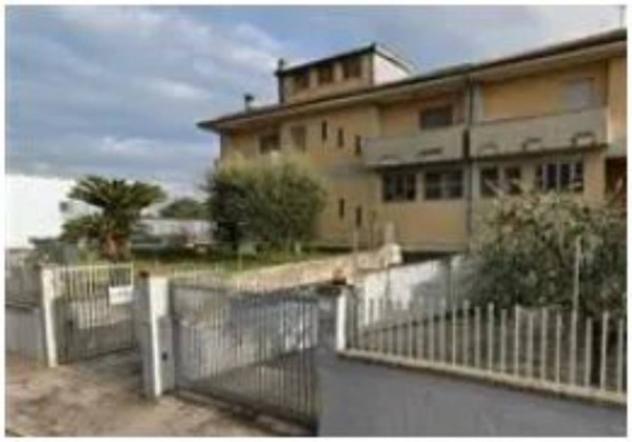 Immobile in asta di 275 m² con più di 5 locali in vendita a Fermo - Foto 2