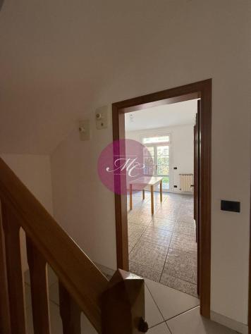 Classe (Ra) - Villetta Bifamiliare con giardino angolare e tre letto - Foto 15