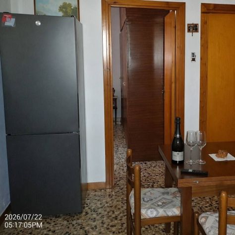 Cerco Donna per pulizie ad ore di piccola villetta