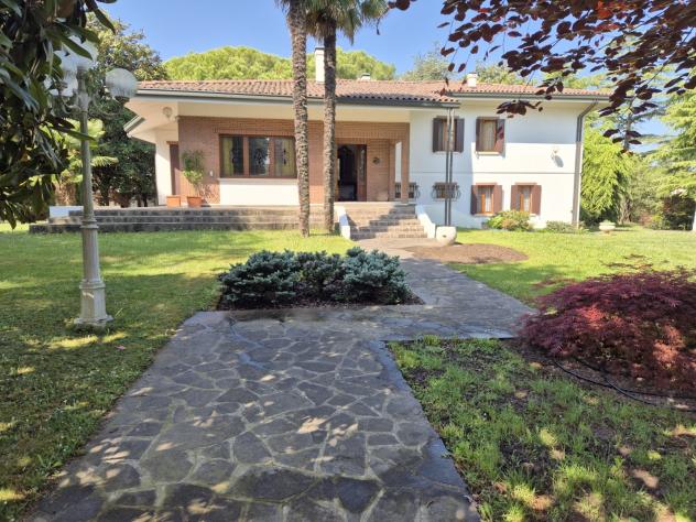 Villa in Viale Trieste