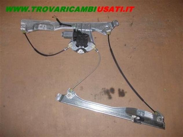 ALZACRISTALLO ELETTRICO PORTA ANT.D.CON MOTORINO 2 FILI RENAULT CLIO (C85/B85) 3p / 5p  Carrozzeria  Lamierati esterni  Porte  Alzacristallo por RENAU