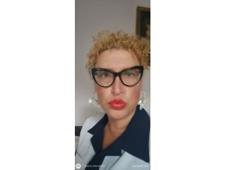 Amore e incontri Napoli - Donna cerca uomo Tel:3717462427