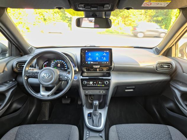 Toyota Yaris Cross 1.5 Hybrid 5p. E-CVT Business E6 Automatica NEO 2022 - Foto 7
