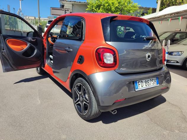 Smart ForFour 70 1.0 twinamic Safetown Silver - Foto 3