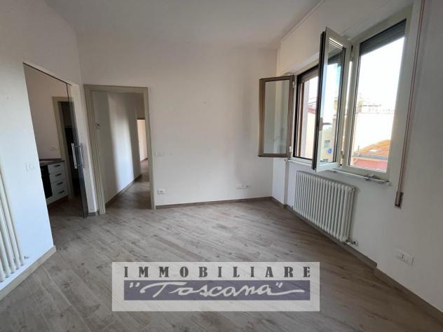 APPARTAMENTO di 6 vani e di 100 mq (VIAREGGIO) rif. A1005 - Foto 2
