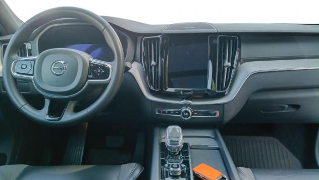 Volvo XC60 B4 D AWD automatico Ultimate Dark - Foto 7