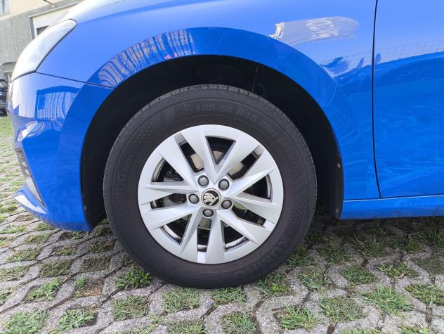 Škoda Fabia 1.0 MPI Evo 48KW AMBITION - Foto 4