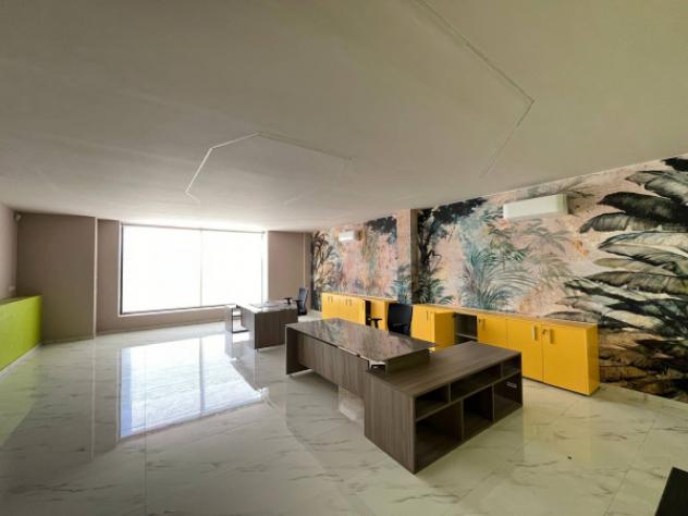 Immobile di 800 m² con 5 locali in affitto a Calcinato - Foto 4