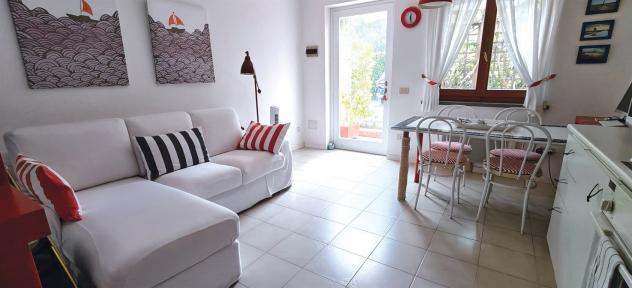 Appartamento ristrutturato con giardino e posto auto - Foto 4