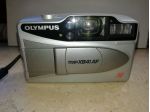 VENDO fotocamera Olimpus +10 euro spese di spedizione per i residenti fuori sede