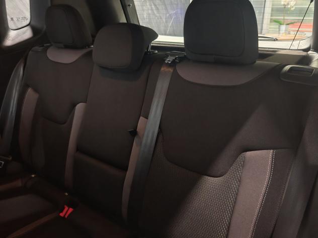 Jeep Renegade e-Hybrid 1.5 T4 MHEV 130cv Limited DDCT - Foto 9