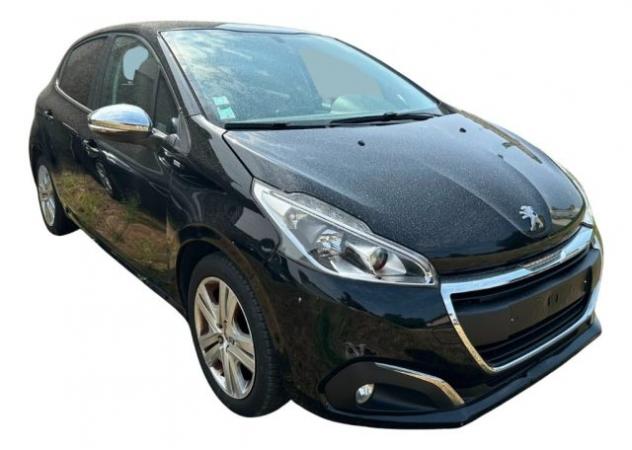PEUGEOT 208 1° serie PureTech 82 5 porte Allure rif. 23930437