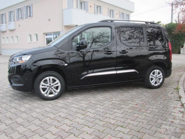 Toyota Proace City Verso 1.2 110 CV S&S L1 Lounge - Foto 3