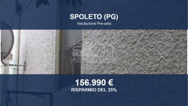 Immobile in asta di 165 m² con più di 5 locali e box auto in vendita a Spoleto