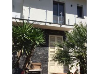 Camera con Area Relax Esterna Privata,anche Ad Ore: Zona V.Vittorio Veneto