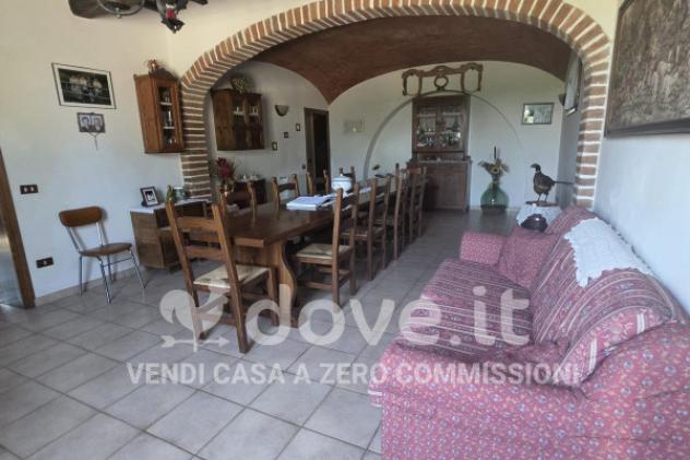 Rustico / Casale di 520 m² con più di 5 locali e posto auto in vendita a Montepulciano - Foto 10