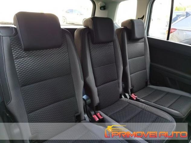 VOLKSWAGEN Touran 2.0 TDI 150CV SCR DSG Active BlueMotion Technology rif. 20342760 - Foto 4