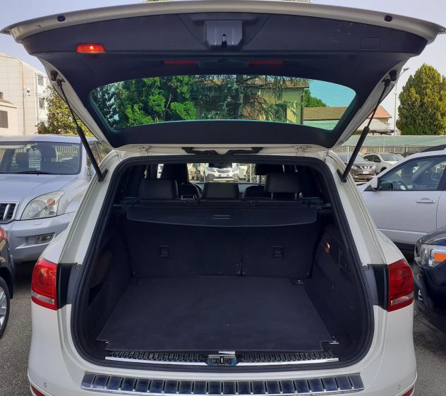 Volkswagen Touareg 3.0 TDI tiptronic Executive-GARANZIA-1°PROP - Foto 7