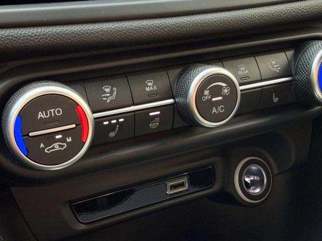 Alfa Romeo Giulia 2.0 t Competizione Q4 280cv autom. TELECAMERA/HARMANKARDON/FULL LED/CARPLAY/SEDILI RISCALDATI - Promo Fin - Foto 9