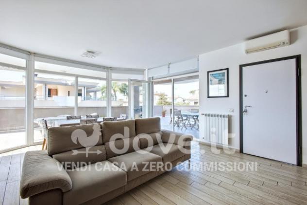 Casa indipendente di 130 m² con 4 locali in vendita a Latina - Foto 2