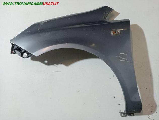 PARAFANGO ANT. S.  GRIGG. MEDIO MET. 999-U1309678 Carrozzeria  Lamierati esterni  Fiancate  Parafango ant. OPEL - CORSA D - 01-06-2011 - 01-01-2015, O