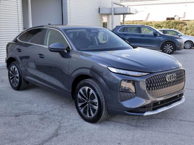 AUDI Q3 Sportback 1.5 e-hybrid 272cv S-tr. Business Adv. rif. 23811856 - Foto 4