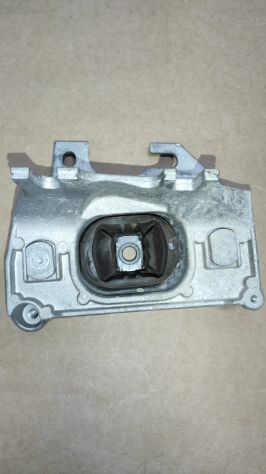 112228880R SUPPORTO CAMBIO RENAULT CLIO 2017 1.2 BENZINA