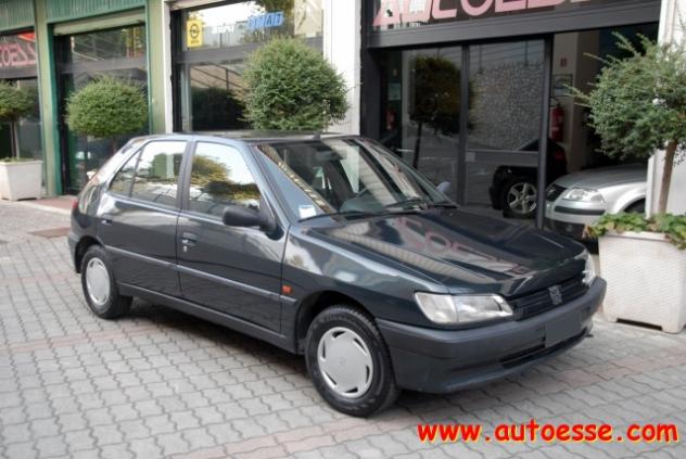 PEUGEOT 306 1.4i cat 5 porte XR rif. 23940330