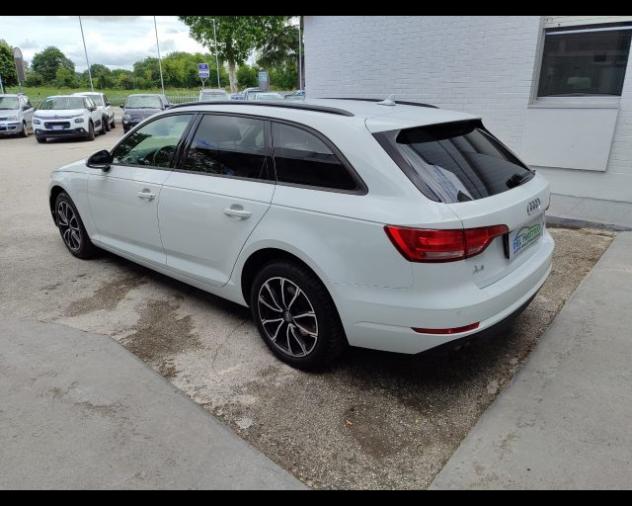 AUDI A4 Avant 2.0 TDI 150 CV S tronic rif. 23717001 - Foto 6