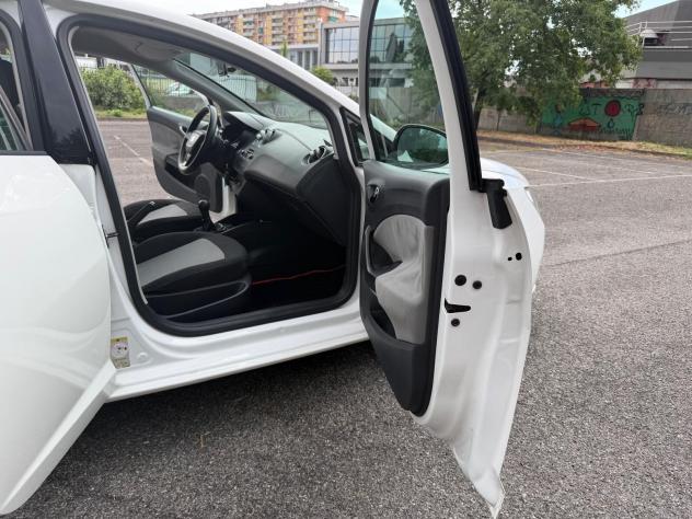 Seat Ibiza 1.6 5 porte Style BI FUEL - Foto 10