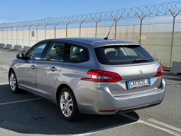 Peugeot 308 BlueHDi 130 S&S SW Allure-Automatica - Foto 8