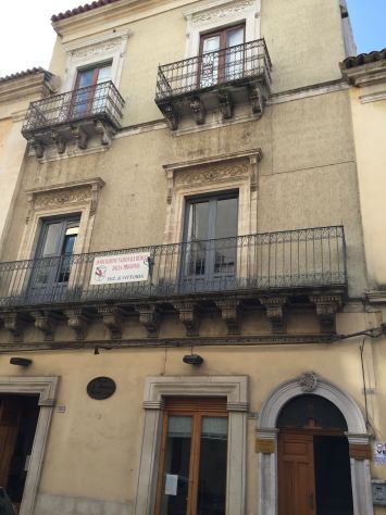 Appartamento uso ufficio Via Bixio Vittoria (RG)