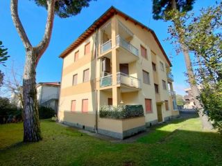 Appartamento in affitto a Marina di Massa - Massa 90 mq  Rif: 1256972