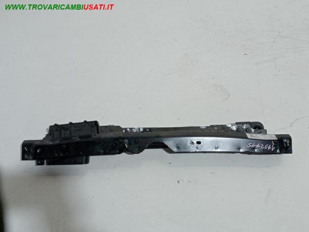STAFFA DI SUPPORTO SUPERIORE CENTRALE  999-U1452415 Carrozzeria  Lamierati interni  Parete frontale  Rivesti HYUNDAI - i 20 - 01-11-2014 - 2018, HYUND