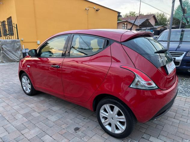 Lancia Ypsilon 1.0 Fire Hybrid Benzina - Foto 10