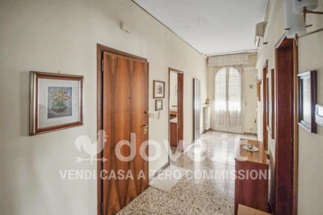 Appartamento di 135 m² con 4 locali e box auto in vendita a Modena - Foto 2
