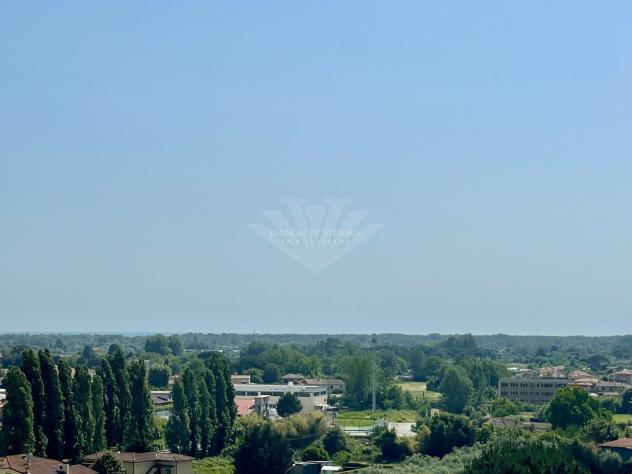 VILLA di 10 vani e di 240 mq (PIETRASANTA) rif. 302 - Foto 10